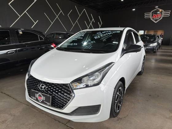 HYUNDAI HB20 1.0 UNIQUE 12V FLEX 4P MANUAL HYUNDAI HB20 1.0 UNIQUE 12V FLEX 4P MANUAL